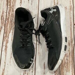 WOMENS UNDER ARMOUR MICRO G ATHLETIC SHOES